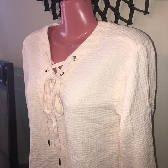 Cloth & Stone | Gauze Bell Sleeve Lace Up Top | S - Picture 2 of 7